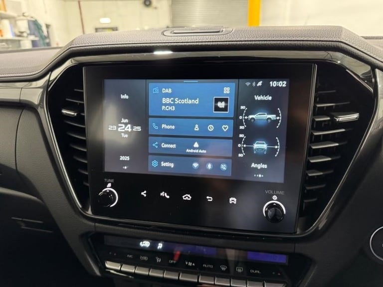 2025 Isuzu D-Max 1.9 V-Cross Double Cab 4x4 Auto Automatic Pick Up Diesel Automatic