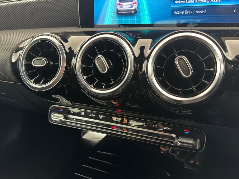 2022 Mercedes-Benz A-Class 1.3 A200 Sport (Executive) 7G-DCT Euro 6 (s/s) 5dr HATCHBACK Petrol Au...