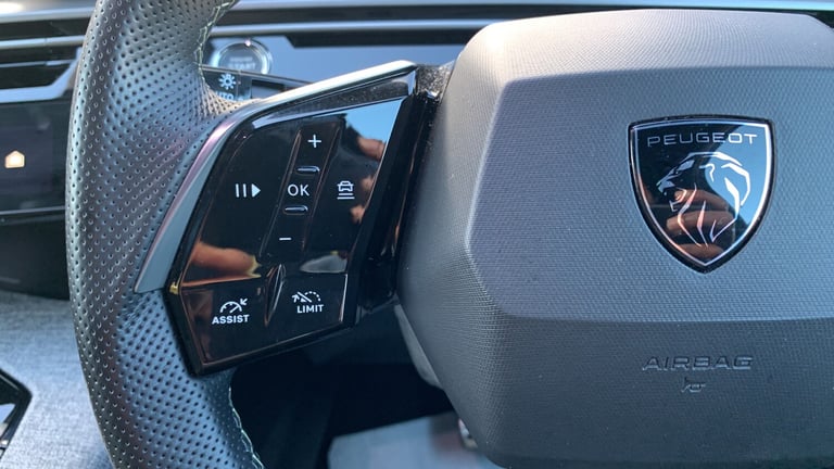 2024 Peugeot 3008 1.2 HYBRID GT SUV 5dr Petrol Hybrid e-DSC6 Euro 6 (s/s) (136 ps) SUV Hybrid Aut...