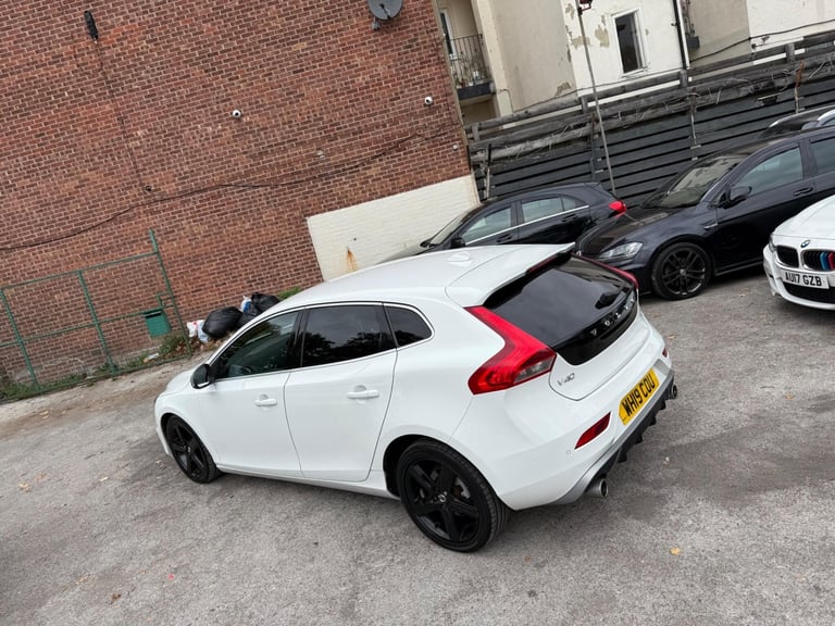 2019 Volvo V40 1.5 T3 R-Design Edition Auto Euro 6 (s/s) 5dr HATCHBACK Petrol Automatic
