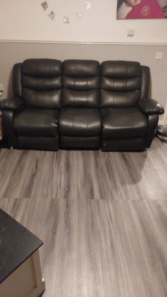 4 months old black  PU/PVC 2 and 3 seater sofas