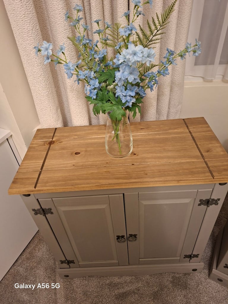 Sideboard 2 door cupboard