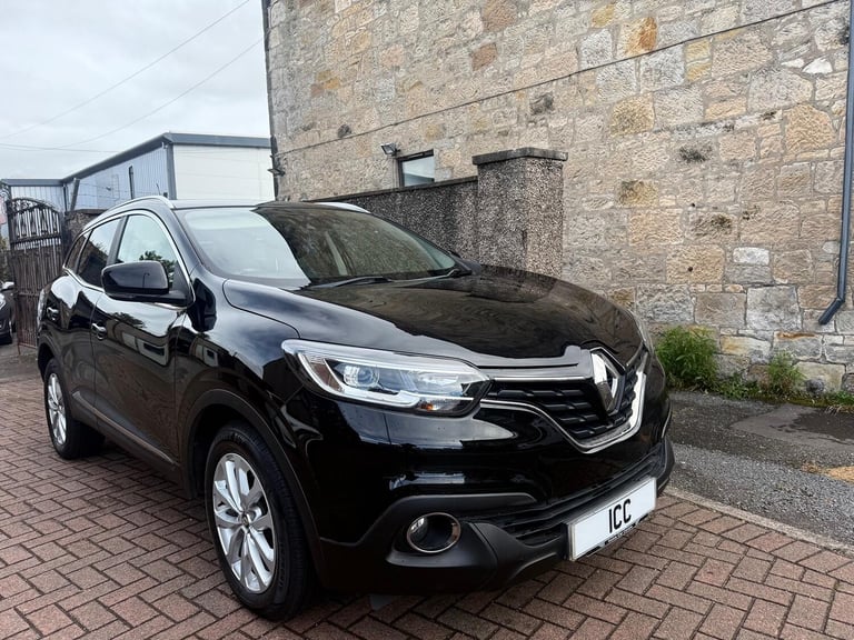 image for 67 RENAULT KADJAR DYNAMIQUE NAV 1.5 DCI SUV 5DR BLACK LOW MILEAGE SATNAV BODYKIT