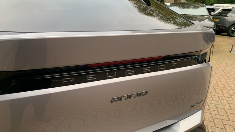 2024 Peugeot 3008 1.2 MHEV GT SUV 5dr Petrol Hybrid e-DSC Euro 6 (s/s) (136 ps) SUV Hybrid Automatic