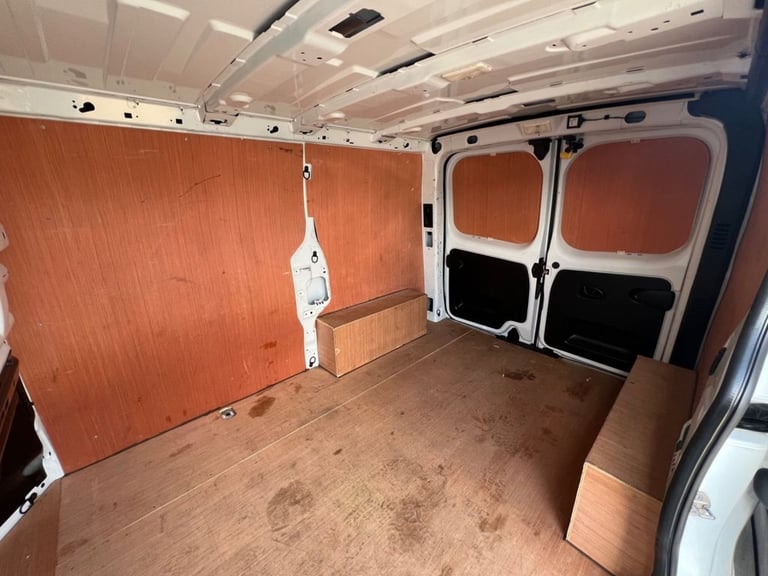 2022 Renault Trafic 2.0 dCi Blue 28 Business Panel Van 5dr Diesel Manual SWB Euro 6 (s/s) (130  P...