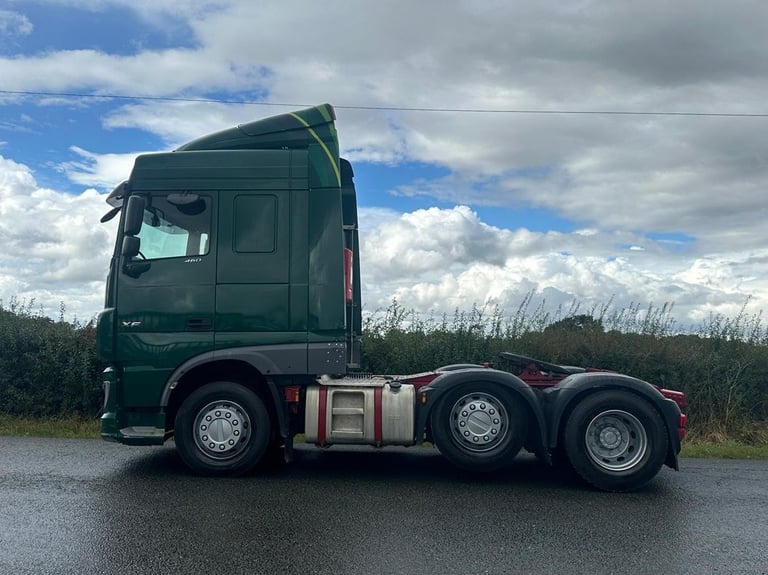 DAF TRUCKS XF105 460 6 X 2 Tractor Unit