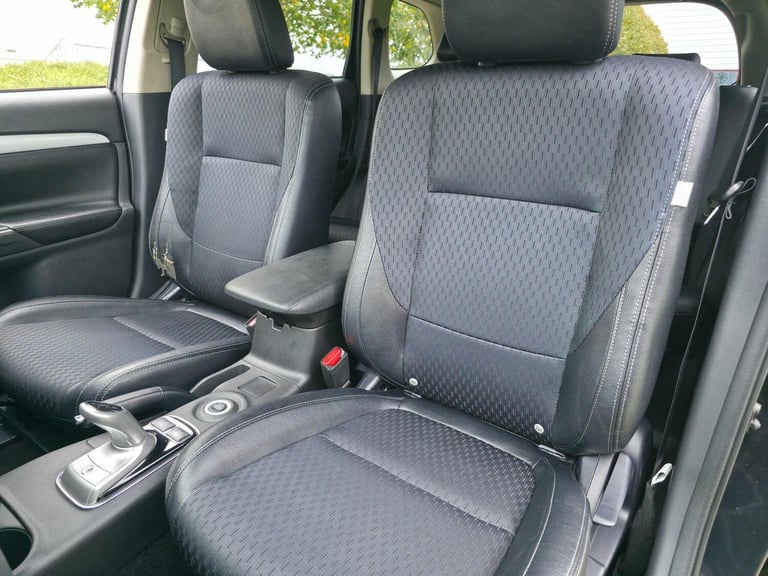 2014 Mitsubishi Outlander 2.0h 12kWh GX3h CVT 4WD Euro 5 (s/s) 5dr ESTATE Petrol/Electric Hybrid ...