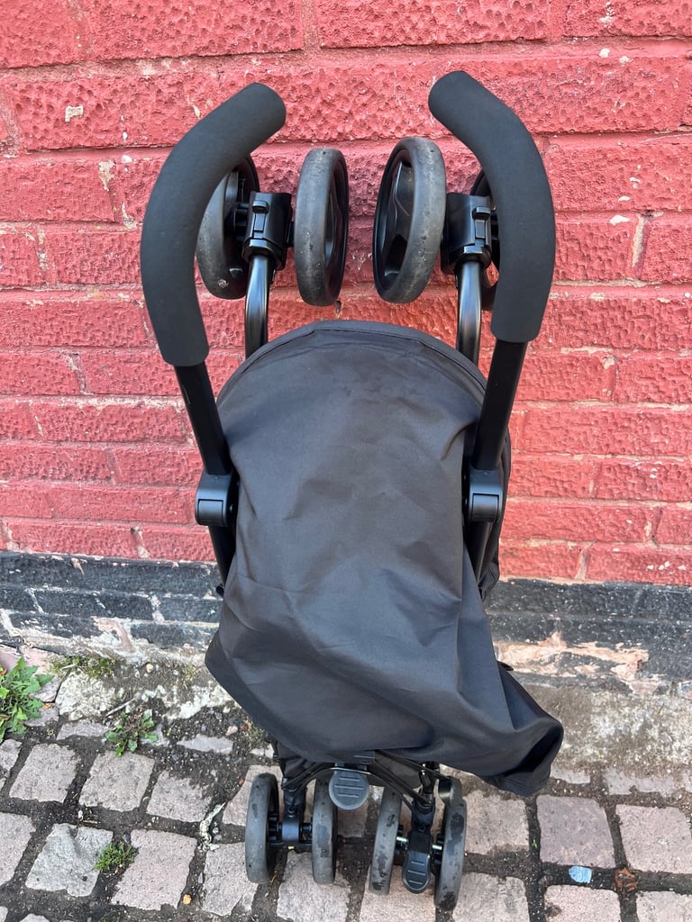  Graco stroller in black