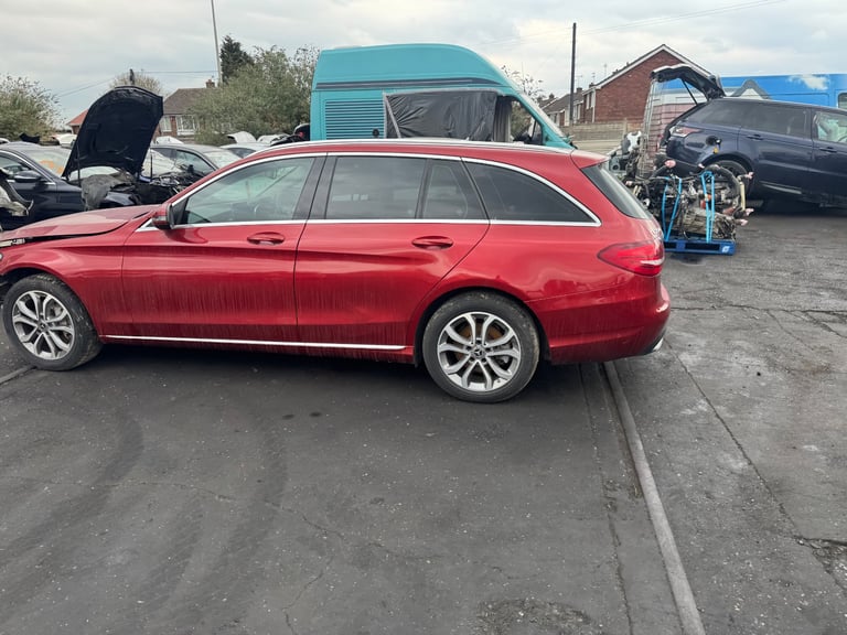 Breaking for parts Mercedes c class estate 2016 2.1d auto