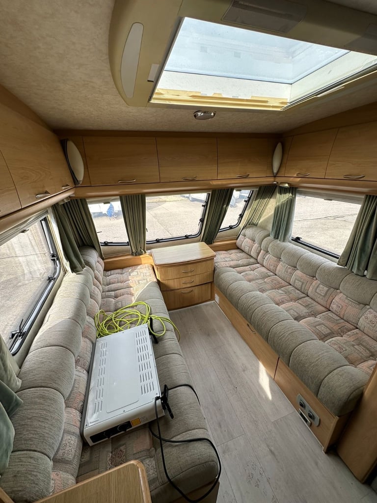 Lunar clubman caravan 2004