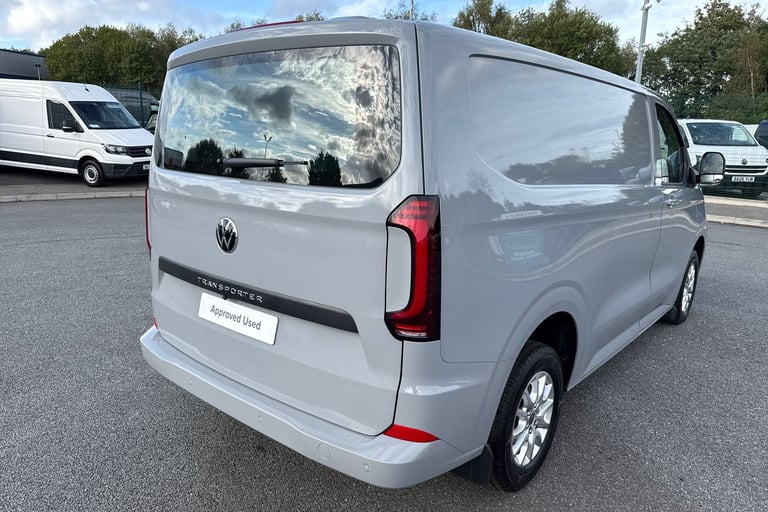 2025 Volkswagen Transporter T28 Panel Van Commerce Pro SWB 110 PS 2.0 TDI 6sp Manual -  Camper Sp...