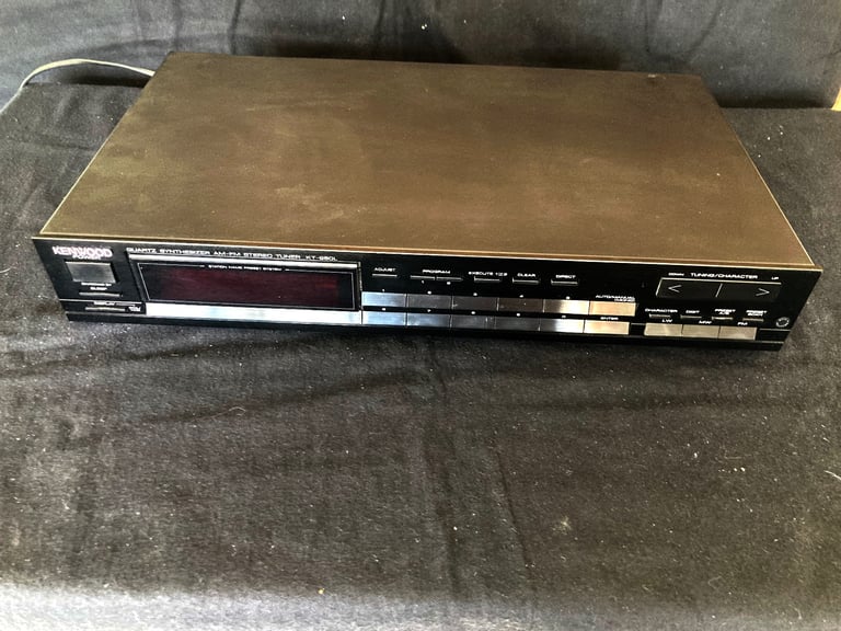 KENWOOD KT-660L QUARTZ AM-FM Stereo Tuner
