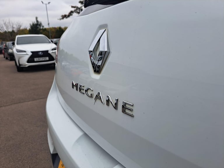 2015 Renault Megane 1.5 dCi Dynamique Nav Euro 6 (s/s) 5dr HATCHBACK Diesel Manual