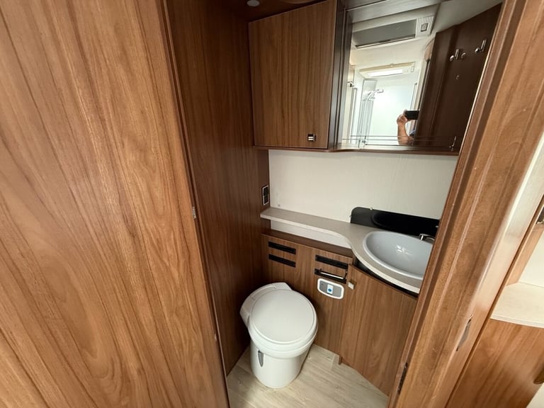 2016 PILOTE SENSATION G740 CAMPER VAN 2.3 5 BERTH 5 SEATS MOTORHOME Diesel Manual