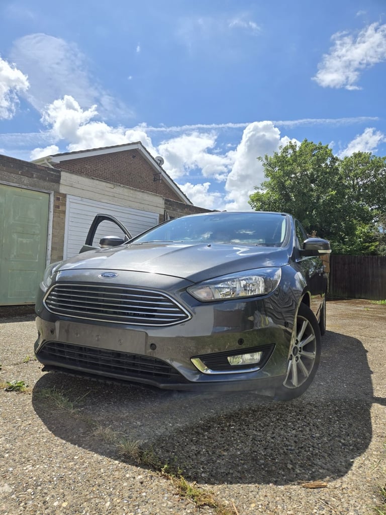 Ford Focus Titanium 2016