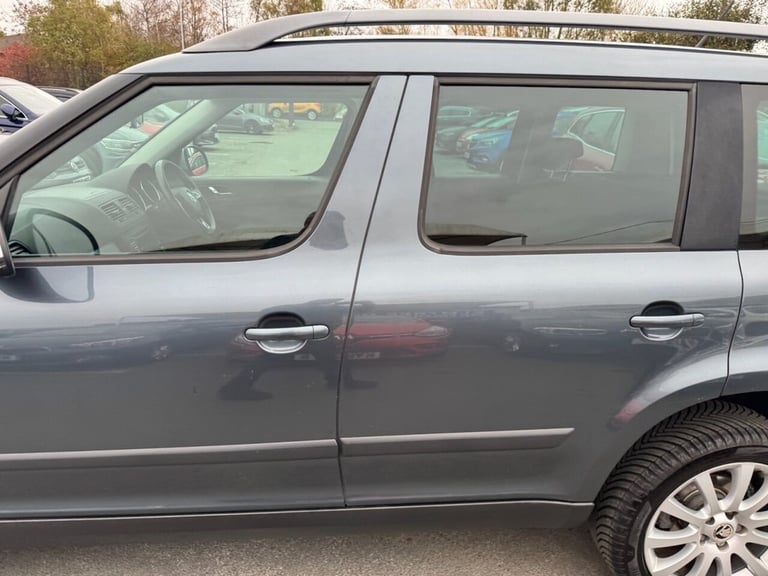 2015 Skoda Yeti 2.0 Turbo Diesel (TDI), SE Edition, Outdoor Packl, Manual. HATCHBACK Diesel Manual