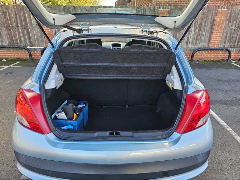Peugeot, 207, Hatchback, 2010, Manual, 1398 (cc), 5 doors