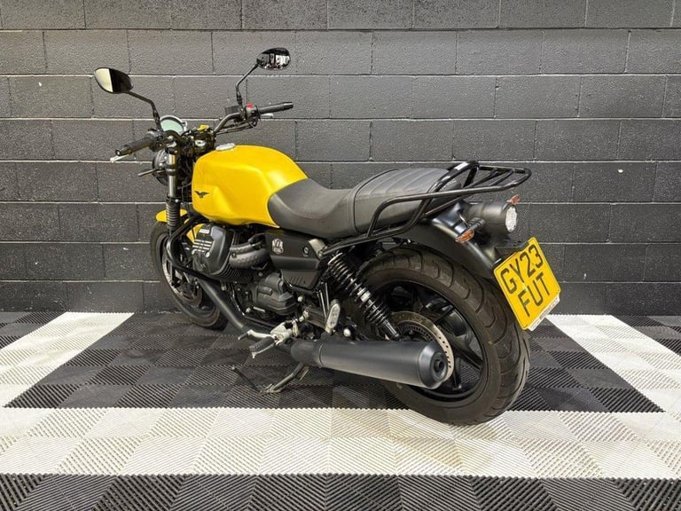 2023 23 MOTO GUZZI V7 853 IV STONE ROADSTER/RETRO PETROL MANUAL EURO 5 (65 PS)