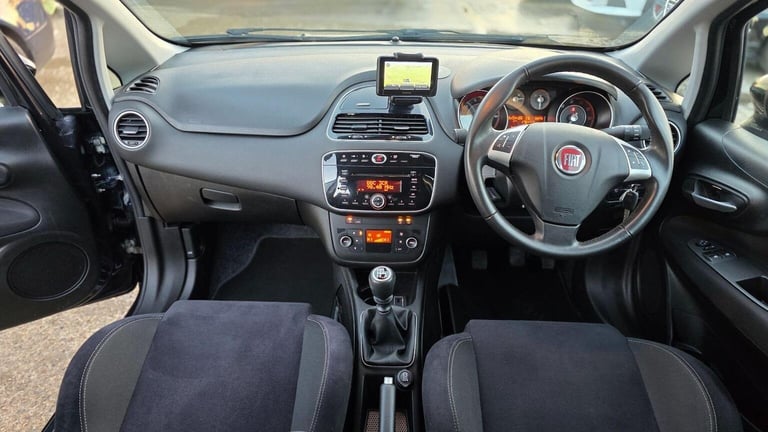 FIAT PUNTO 1.4 Easy Euro 6 (s/s) 5dr 2015