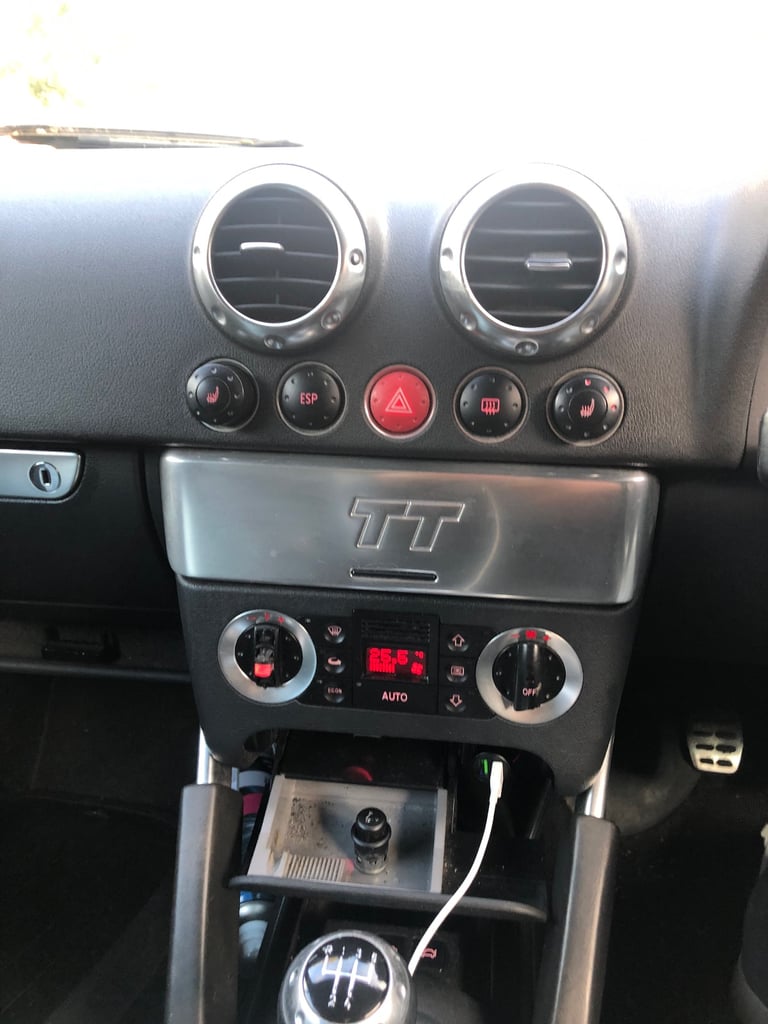 Audi, TT, Convertible, 2005, Manual, 1781 (cc),2 doors - Image 16