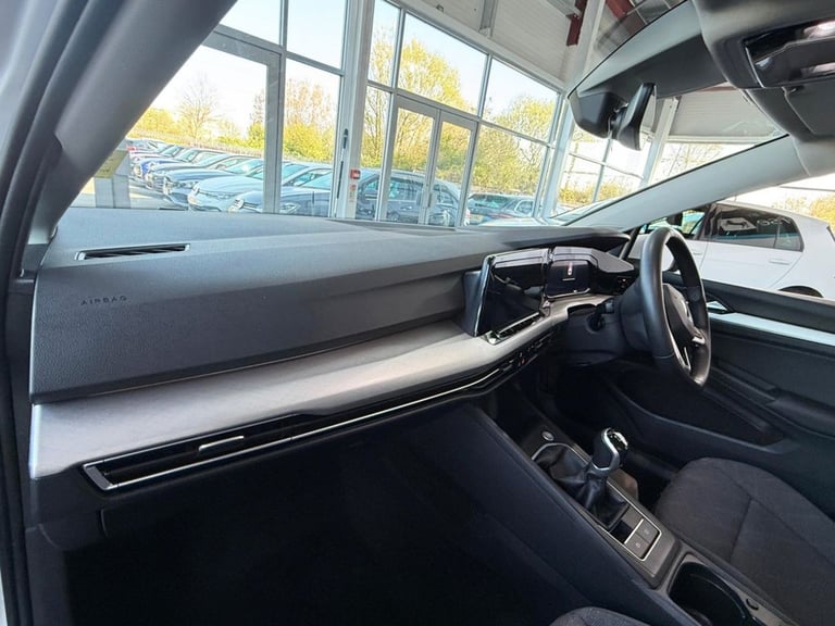 2022 Volkswagen Golf 1.5 TSI Life Hatchback 5dr Petrol Manual Euro 6 (s/s) (150 ps) 1 OWNER FROM ...