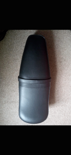 Lambretta series 1/2/3 standard seat in black with strap