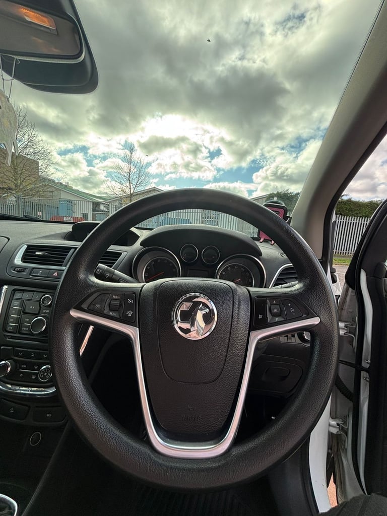 Vauxhall, MOKKA, Hatchback, 2013, Manual, 1598 (cc), 5 doors