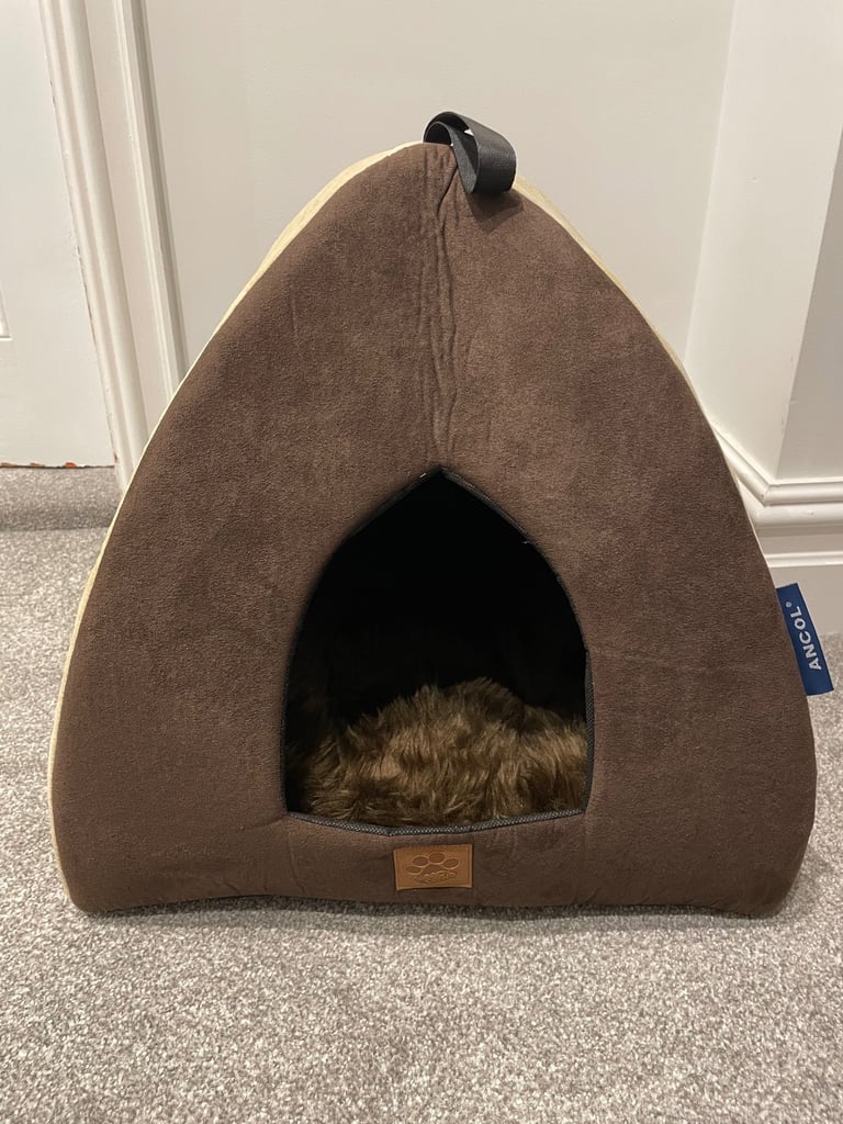 Cat/small dog house by Ancol/Sleepy Paws