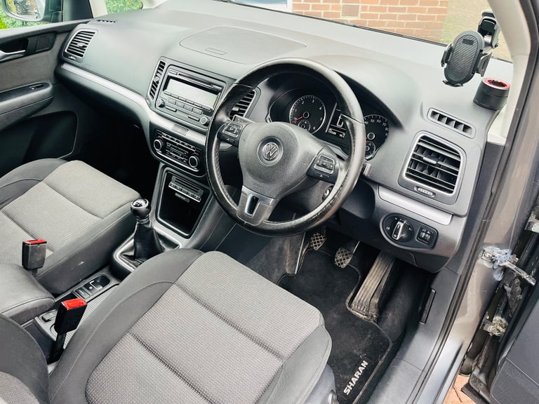 2011 Volkswagen Sharan Sport 2.0TDI 170 6 Speeds. 