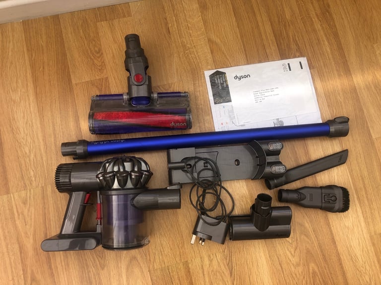 Dyson V6 Fluffy cordless stick vacuum cleaner 