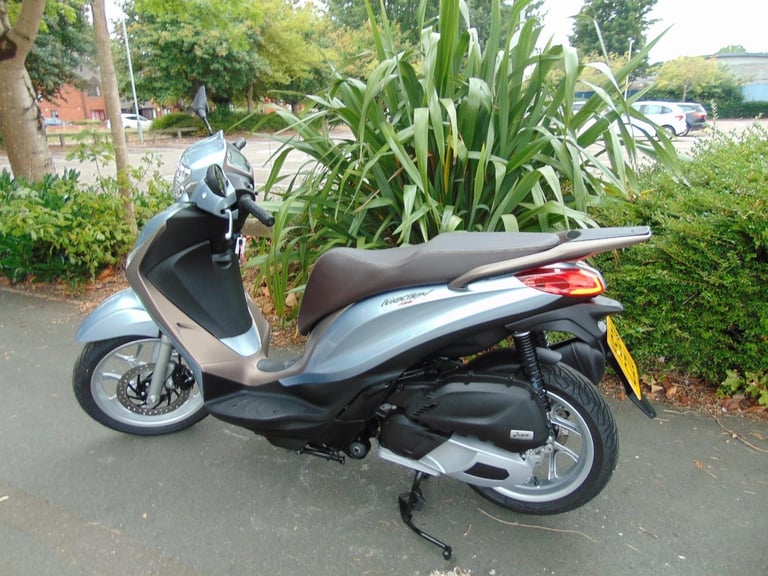 Piaggio Medley 125 2024 1owner 954 dry weather miles unmarked immaculate p/ex ok