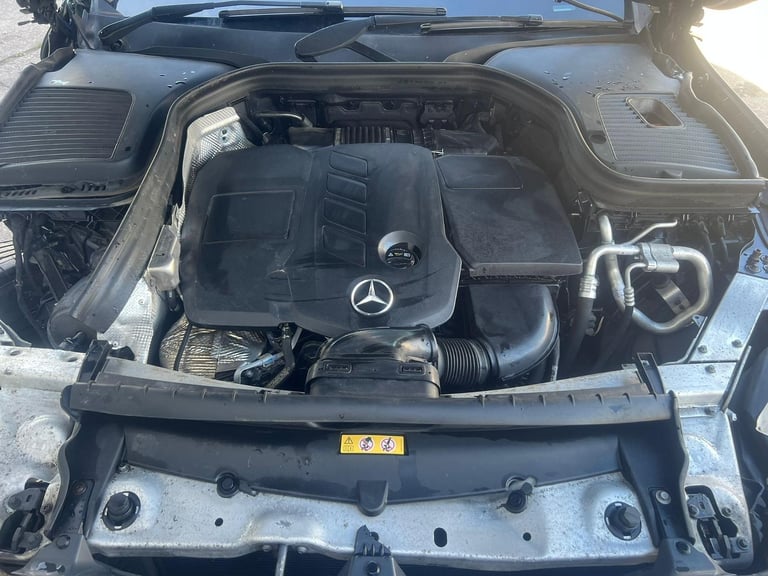 2020 20 REG MERCEDES GLC 220 AMG LINE 4MATIC DAMAGED REPAIRABLE SALVAGE