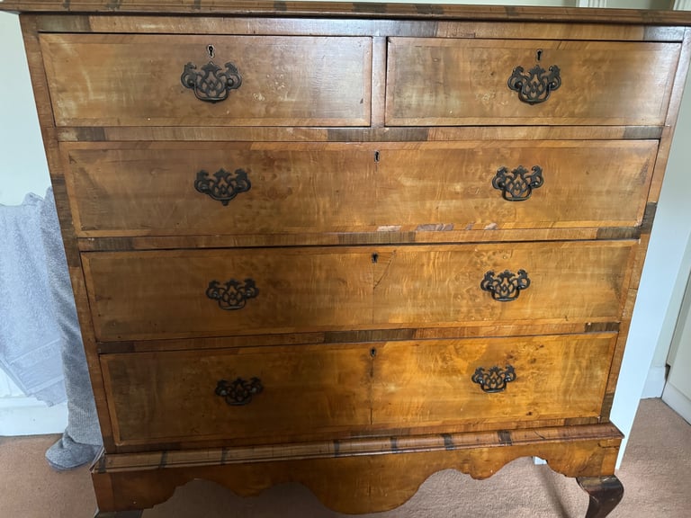 antique chest of drawers 