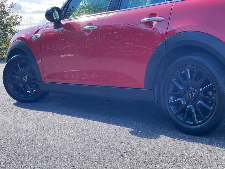 2017 MINI Hatch 1.5 Cooper 5dr - Pepper Pack &amp; Parking Sensors &amp; Full Mini History HATCHB...