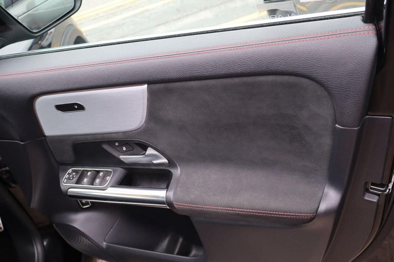 MERCEDES-BENZ EQA EQA 250 66.5kWh AMG Line Auto 5dr 2022