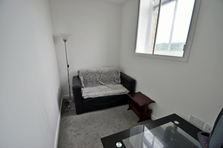One bedroom flat in Cheapside Chambers 43