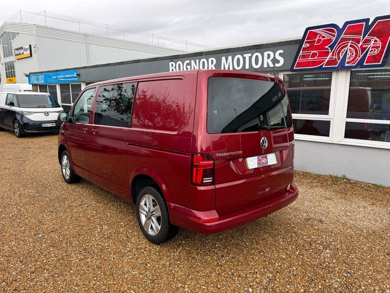 2022 Volkswagen Transporter 2.0 TDI 150 Highline Kombi Van 4MOTION WINDOW VAN DIESEL Manual
