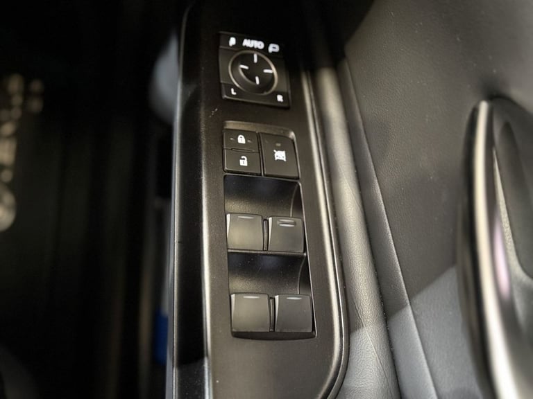 2019 Lexus ES 2.5 300h Saloon 4dr Petrol Hybrid E-CVT Euro 6 (s/s) (218 ps) Saloon PETROL/ELECTRI...