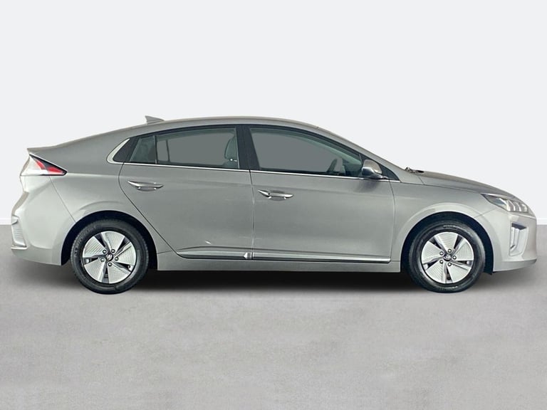 2022 Hyundai IONIQ 1.6 GDi Hybrid Premium 5dr DCT Hatchback PETROL/ELECTRIC Automatic