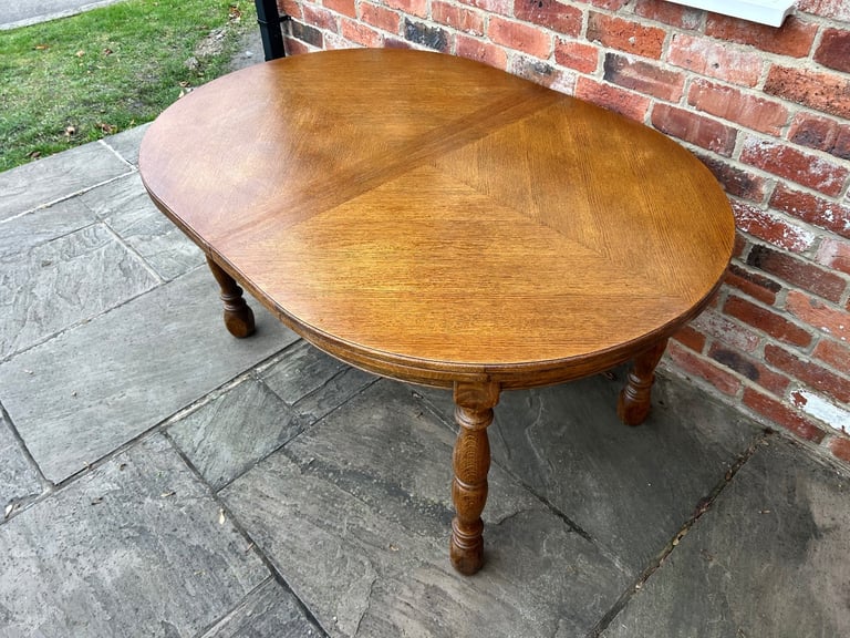 Solid Oak Farmhouse Style Oval Dining Table - Good Condition 