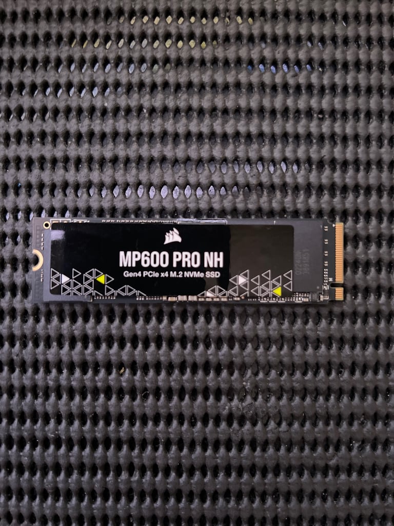 image for CORSAIR 4tb MP600 PRO SSD 