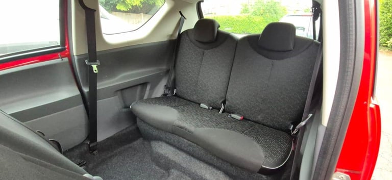 Tiny mileage - 2011 - Peugeot 107 URBAN 1.0 Petrol Manual 3 door