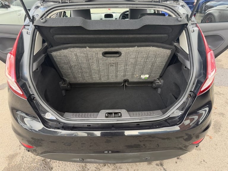 2013 Ford Fiesta 1.6 Titanium X 5dr Powershift HATCHBACK PETROL Automatic