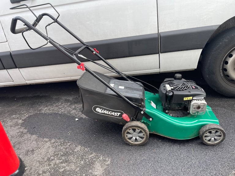 Qualcast petrol lawn mower £70 can deliver