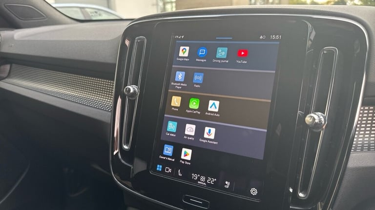 2025 Volvo XC40 Plus, B4 Mild hybrid, Petrol, Dark Estate Petrol Automatic