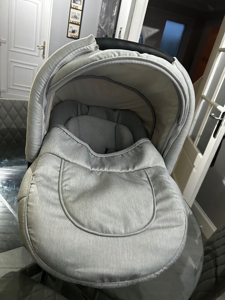 Jan Stewart pram set