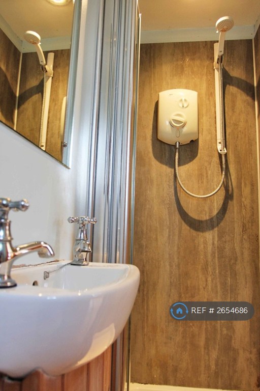 7 bedroom house in Earlham Road, Norwich, NR4 (7 bed) (#2654686)