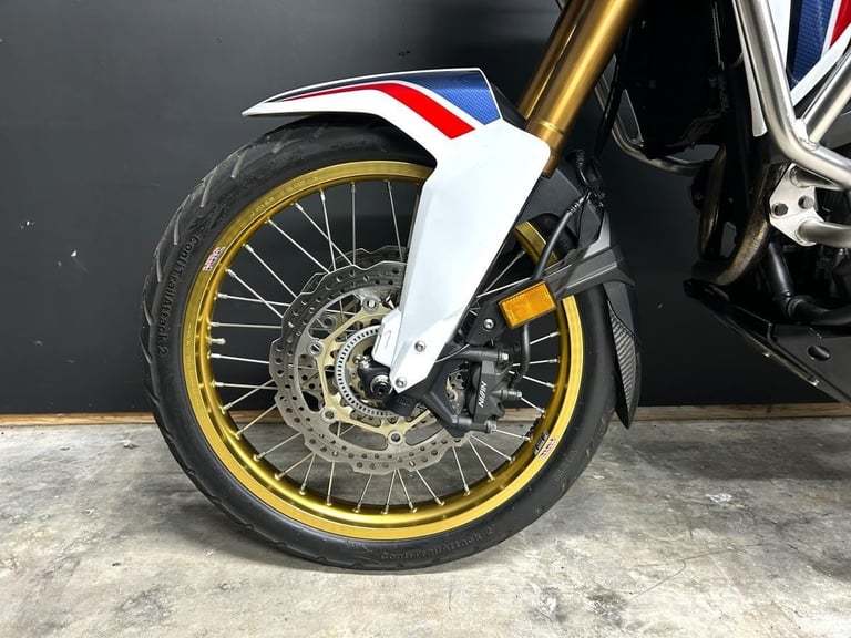 2018 18-PLATE HONDA AFRICA TWIN CRF1000 14,709 MILES * IMMACULATE * EXTRAS *