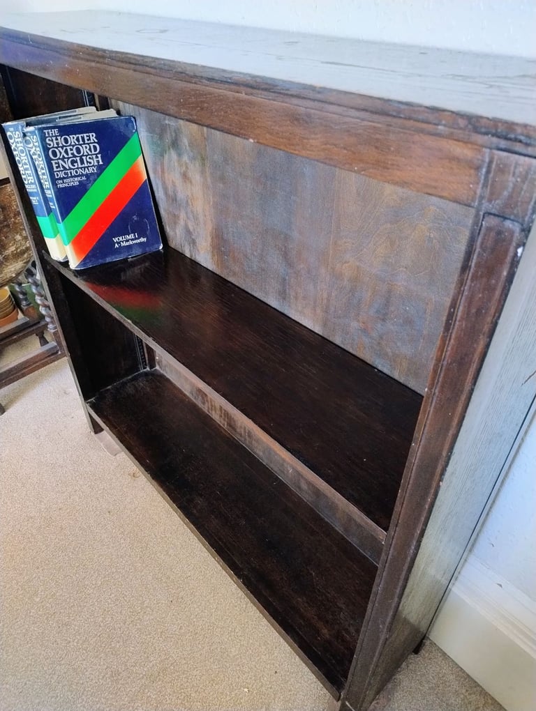 Sturdy Dark Wood Adjustable Shelves 