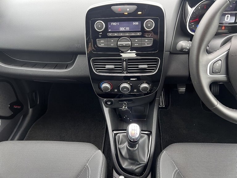  Renault Clio 1.5 dCi [90 Play Hatchback Diesel Manual